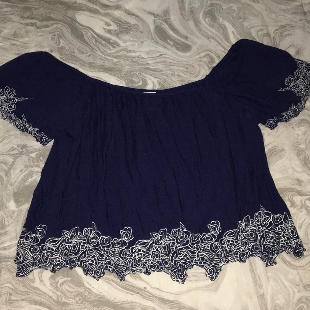 Off the shoulder flower detailed top